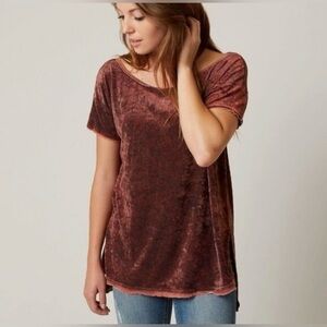 we the free oversized velvet tee // color sangria // size medium
